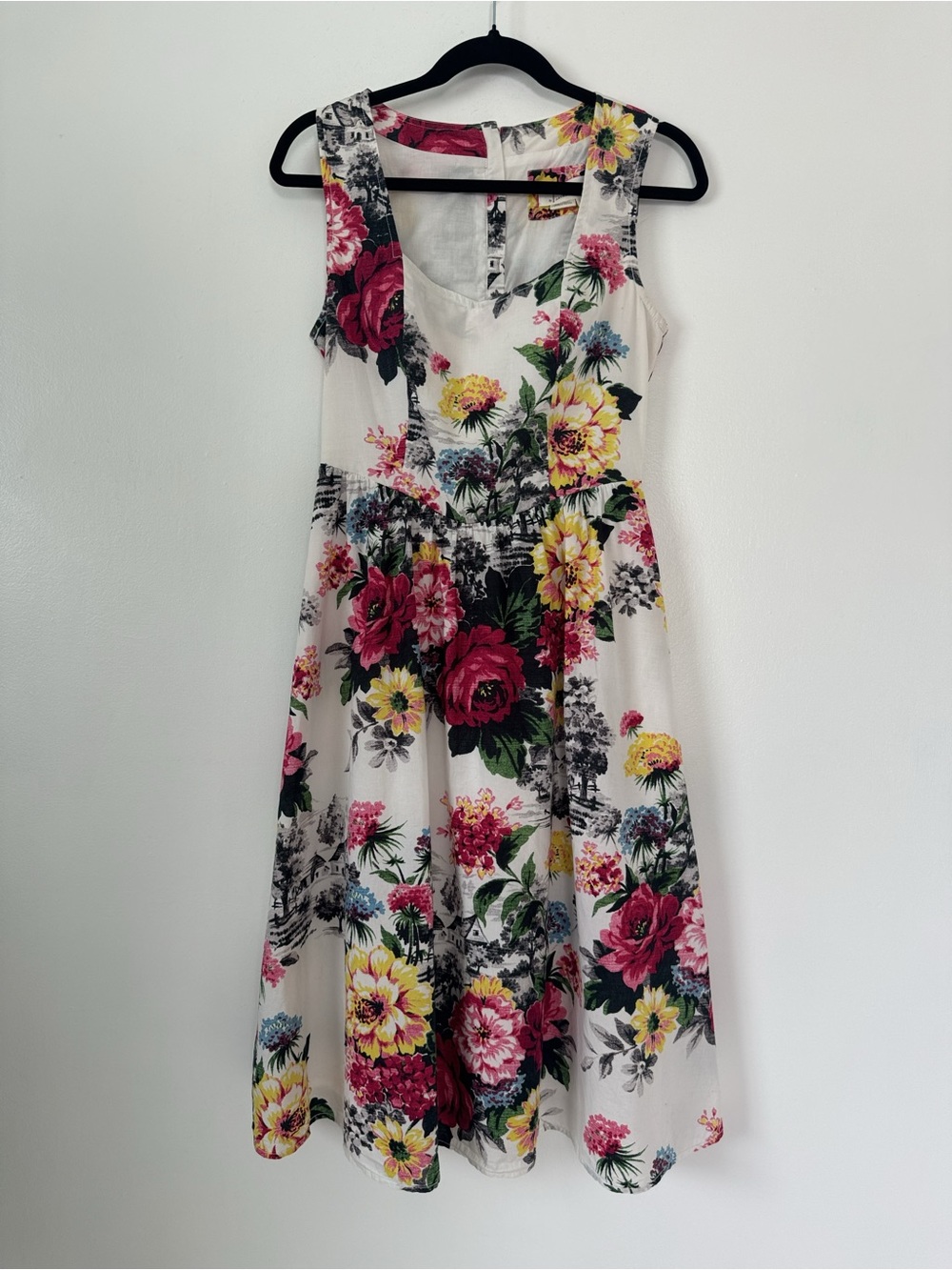 Anthropologie Floral Fit & Flare Midi Dress Cotton Sleeveless V-Neck Size 4